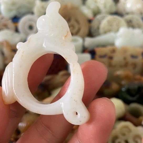 和田玉未镶嵌挂件