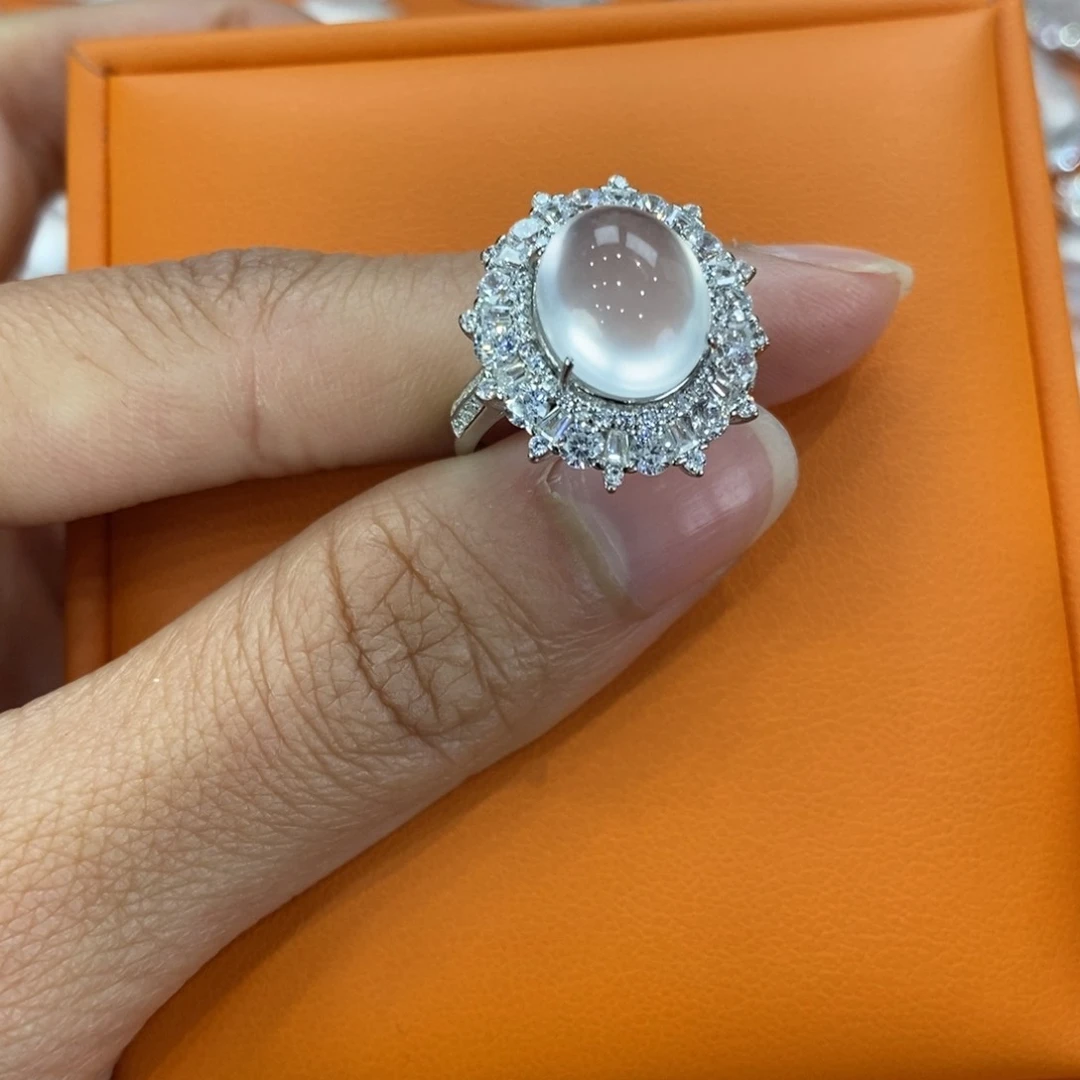 石英质玉吊坠(赠链)银S925镶嵌s****e