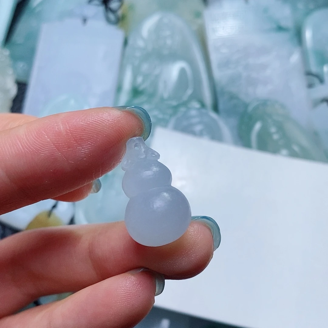 定制翡翠未镶嵌毛货付款后确认抛光