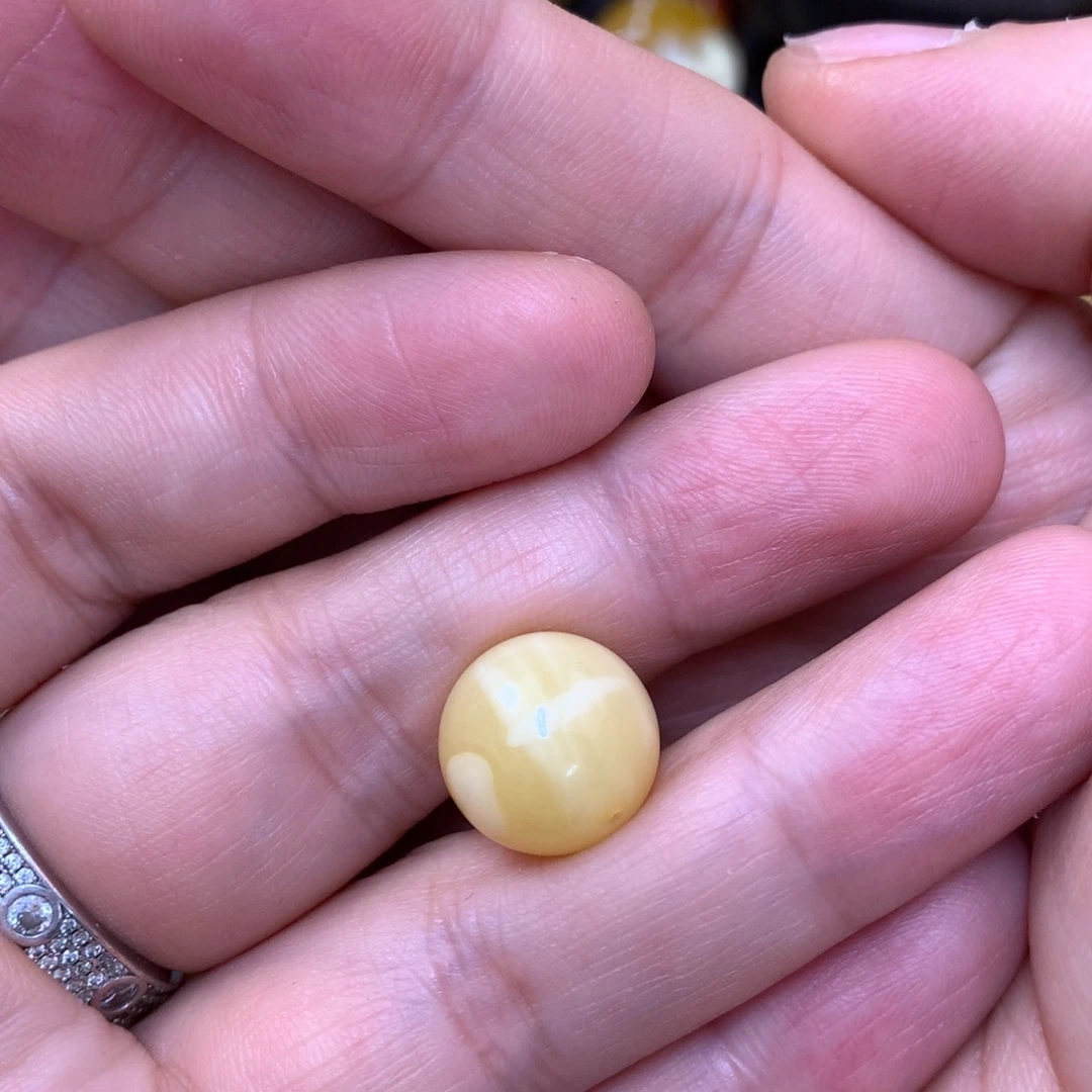 山***！琥珀未镶嵌裸石蜜蜡