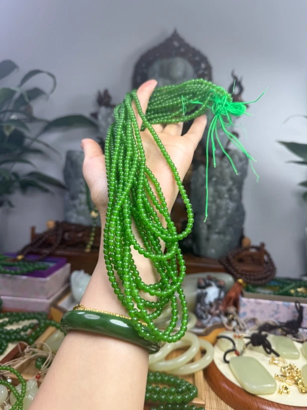 天然冰阳绿小米珠卡4珠链多圈