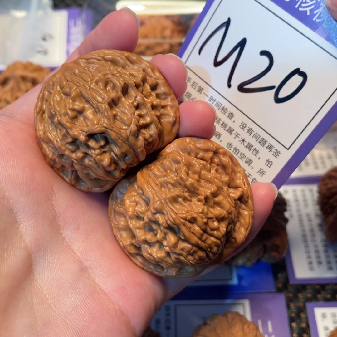 文玩核桃把件M20号麦穗虎头43