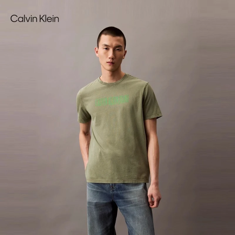 CK Jeans25春夏新款男士休闲潮流字母印花净色短袖T恤4RB854G