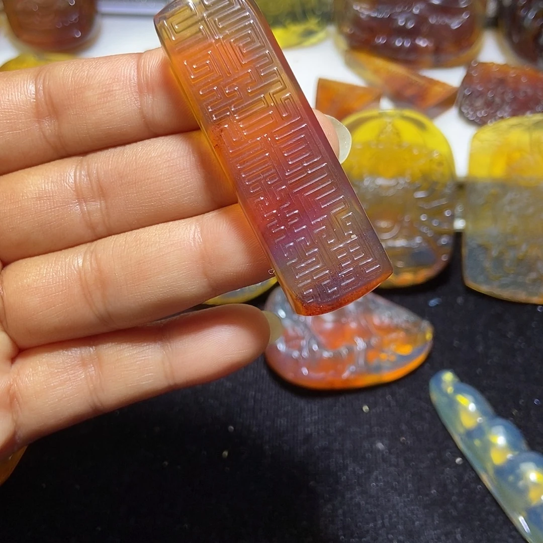 琥珀未镶嵌颈饰天官赐福-14