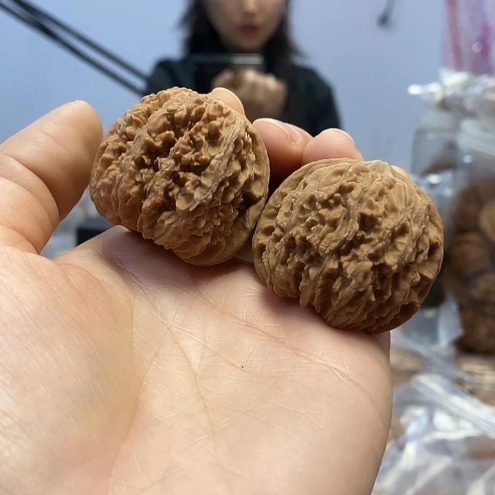 文玩核桃把件39小众137红皮