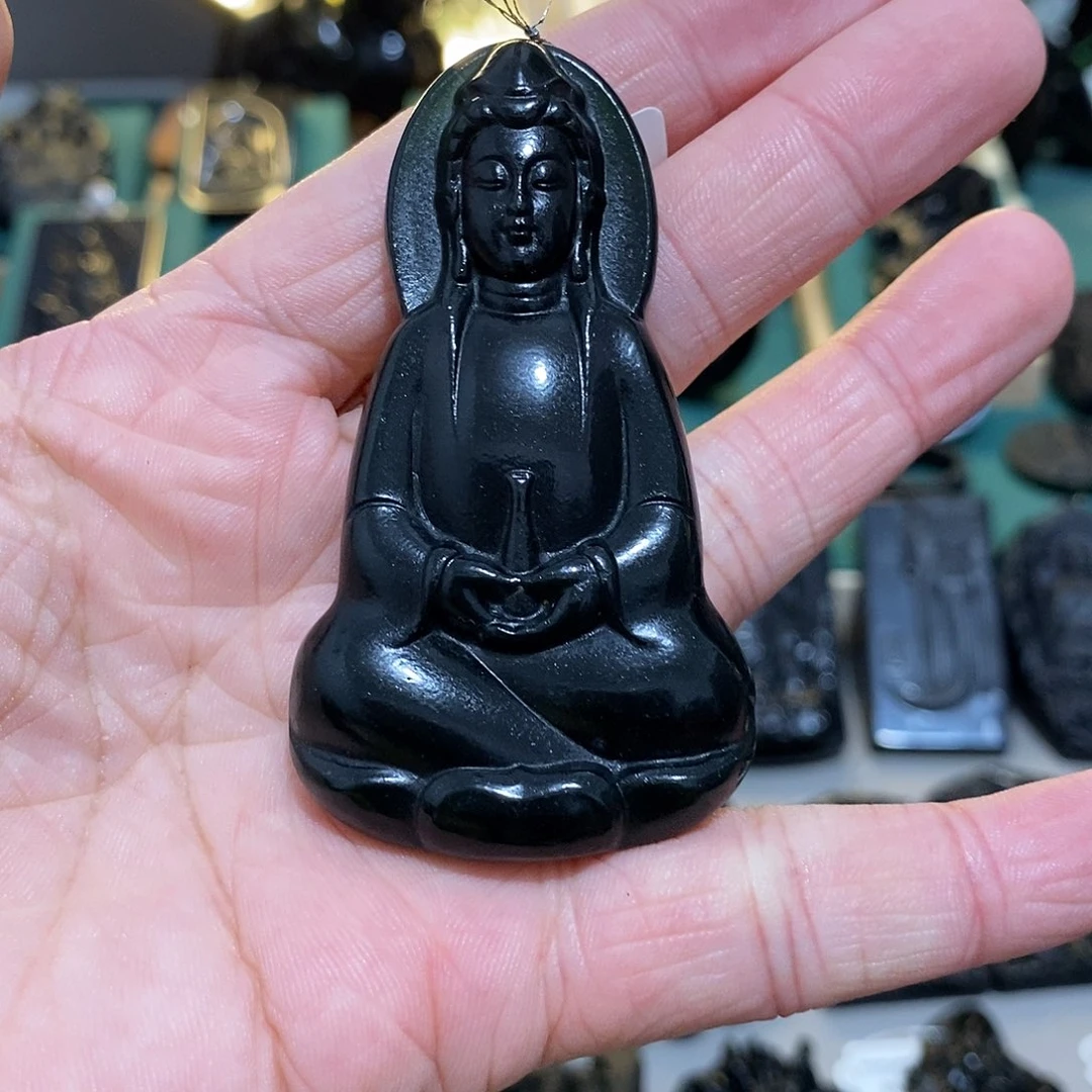 蛇纹石玉颈饰未镶嵌宝*