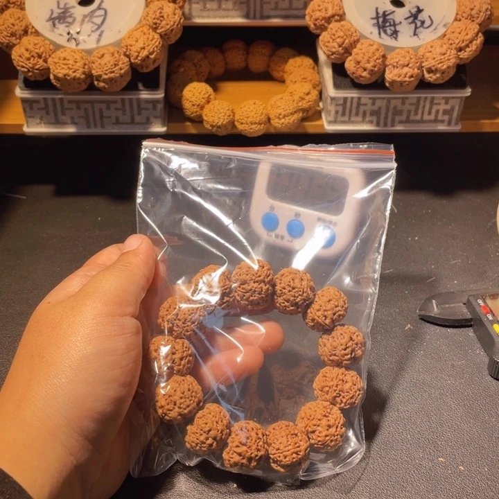 夜***美手串金刚菩提这个