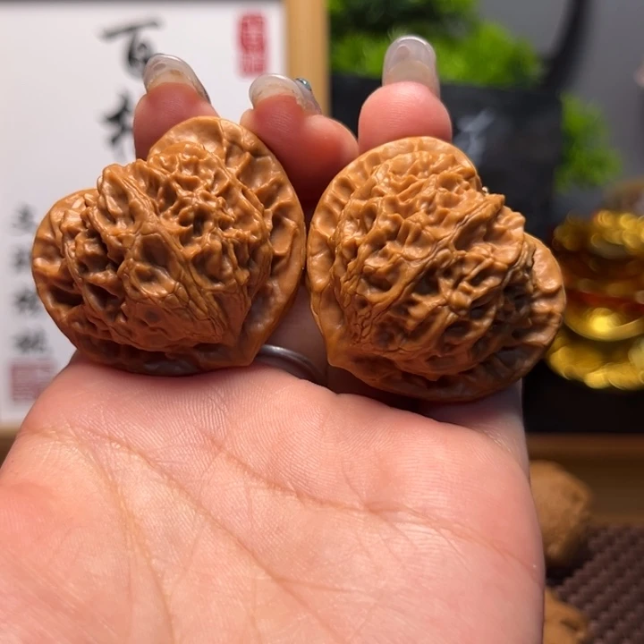 文玩核桃把件40尺宫灯72