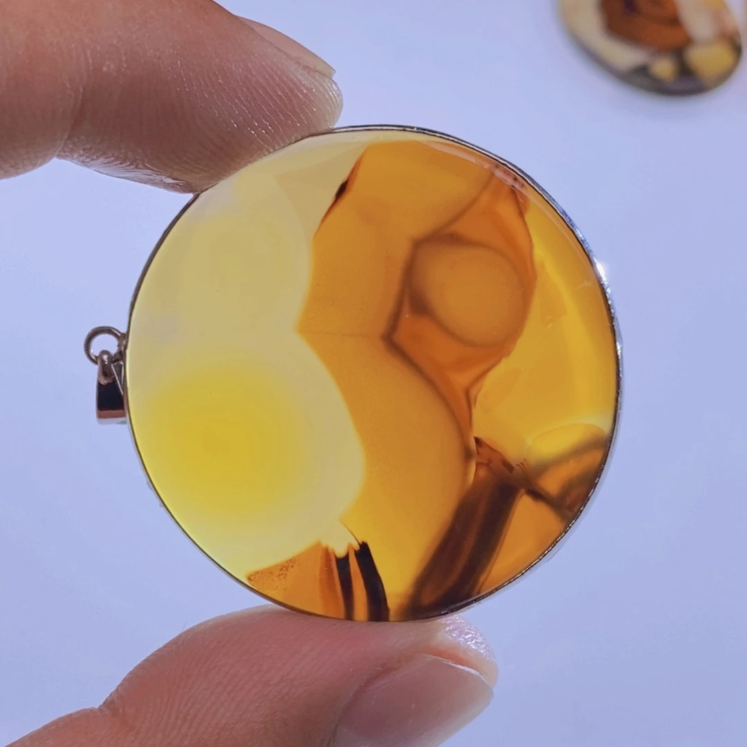 玛瑙/玉髓颈饰未镶嵌