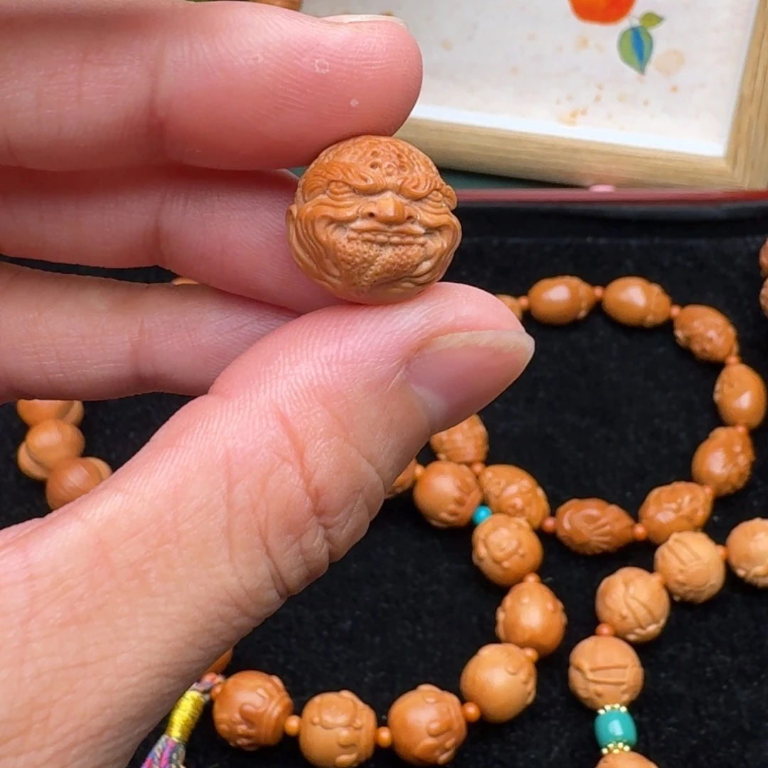 猴头核桃吊坠添僧舌头