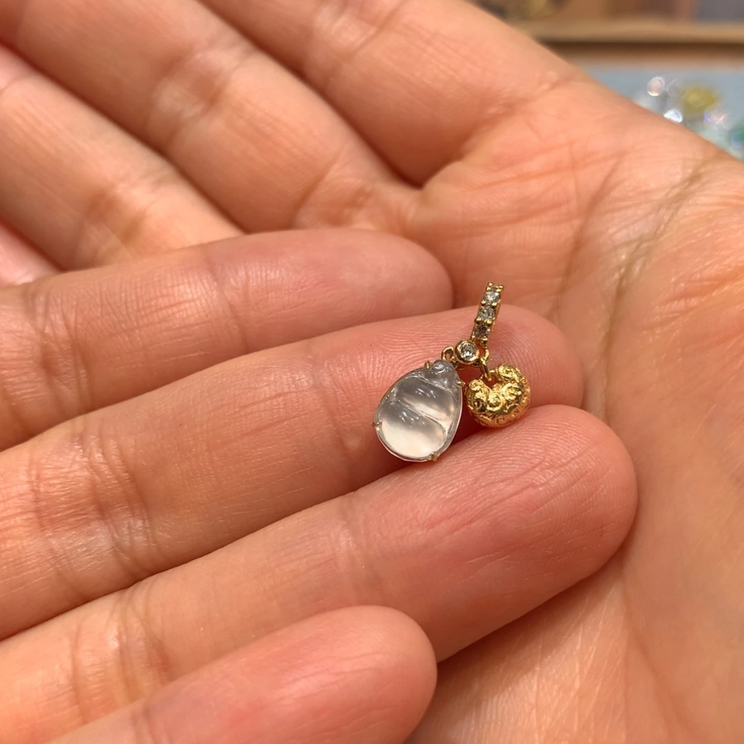 翡翠18K金镶嵌颈饰提溜