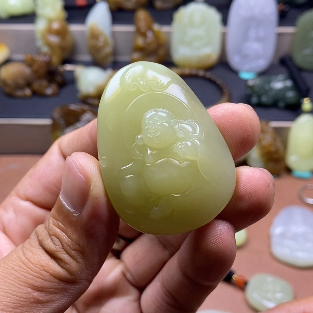 颈饰未镶嵌和田玉