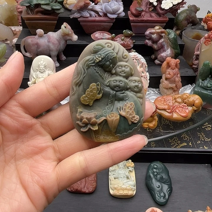 石英质玉未镶嵌吊坠