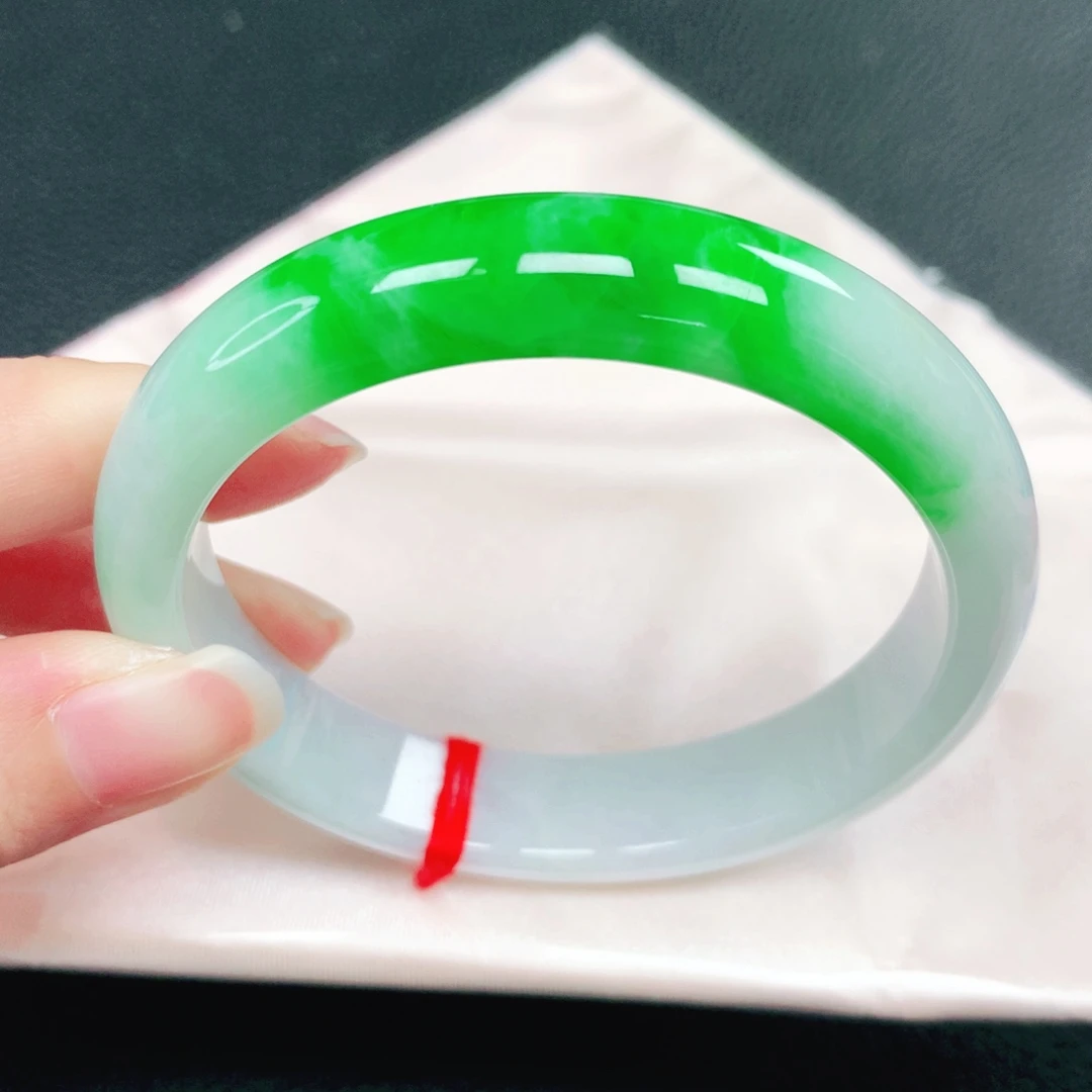 翡翠未镶嵌手镯58圈