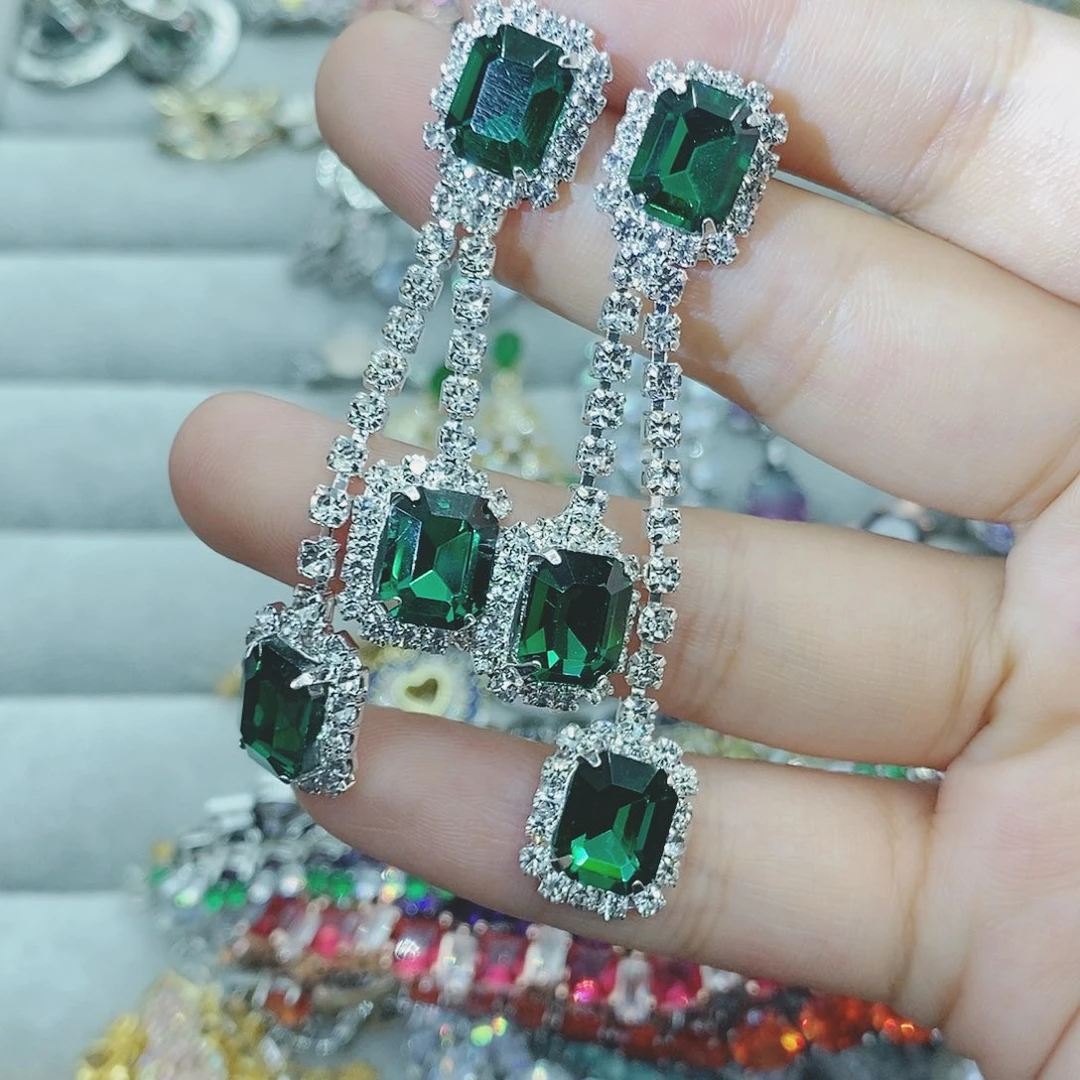 【闪购商品】银S925镶嵌耳饰托帕石