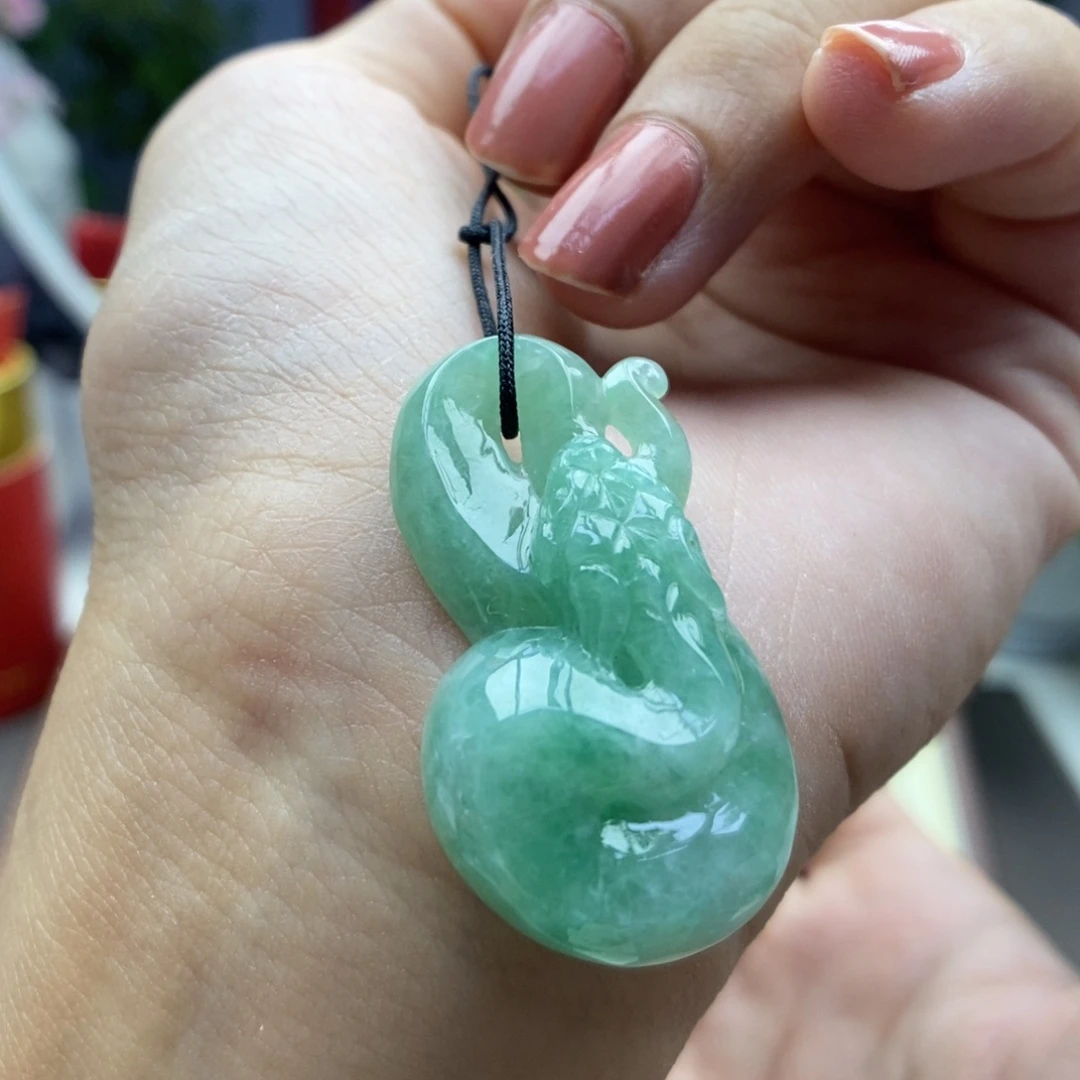 翡翠未镶嵌颈饰吊坠26