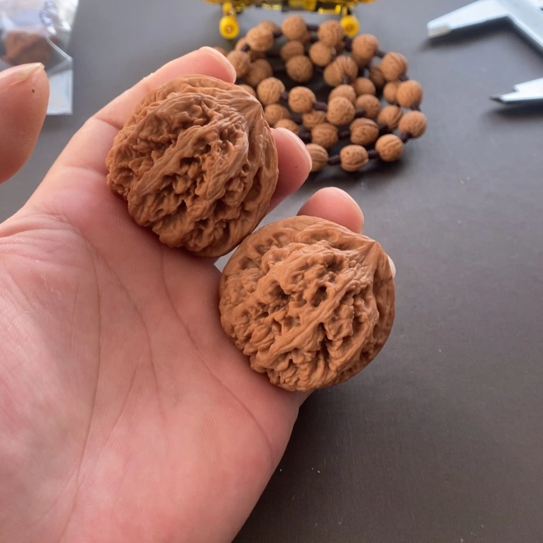 文玩核桃吊坠粗筋