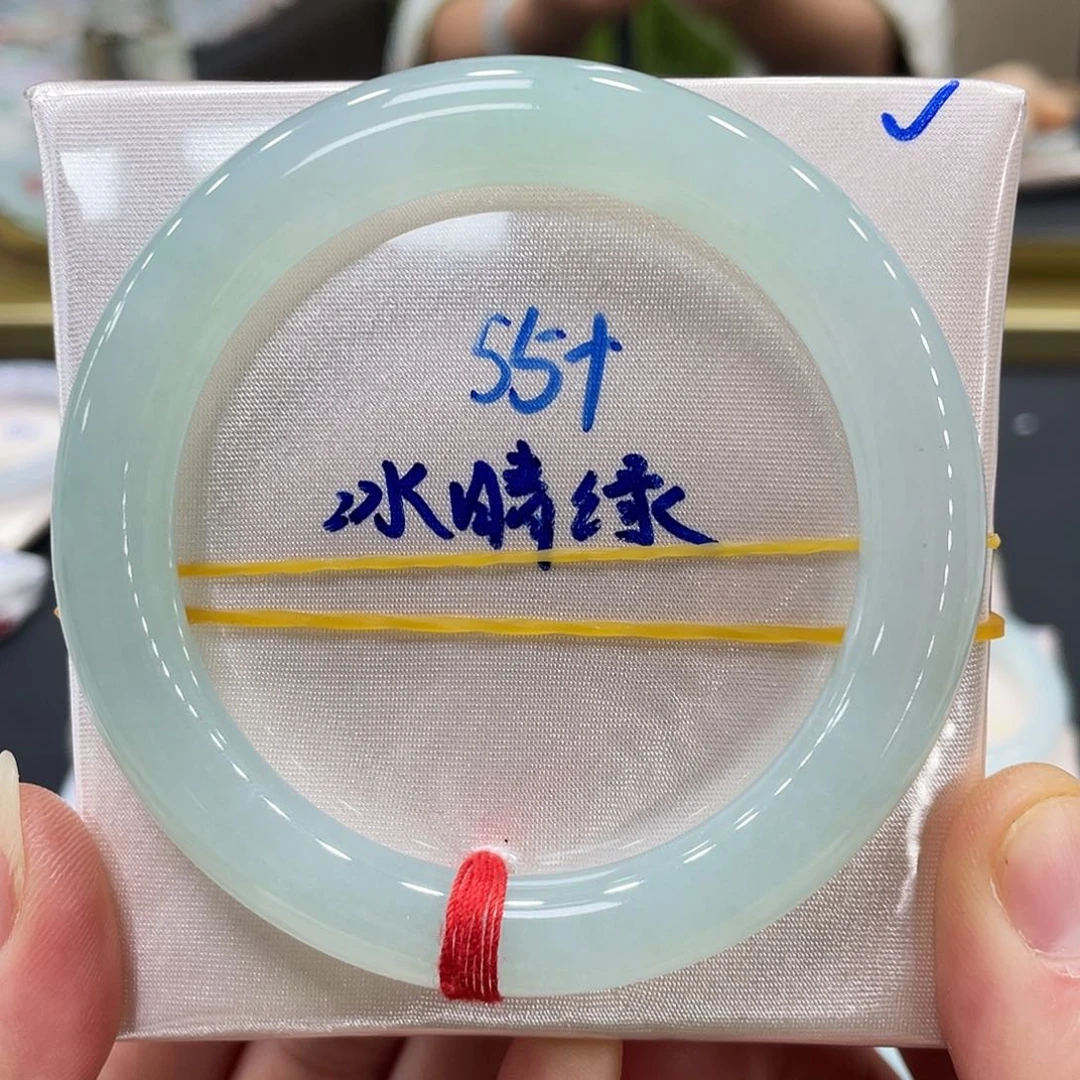 未镶嵌手镯翡翠翡翠