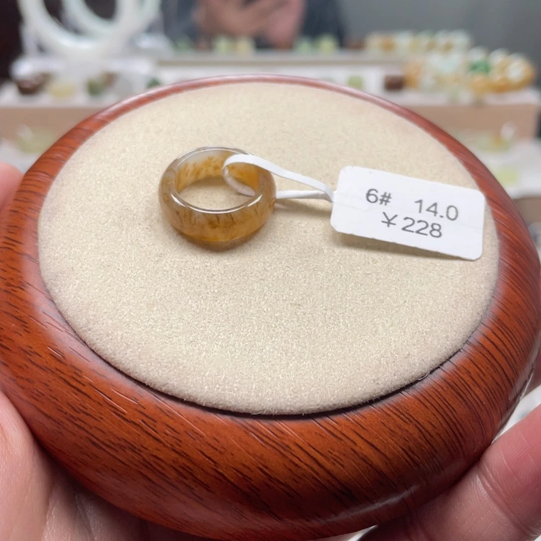 和田玉戒圈未镶嵌T****忆14.0