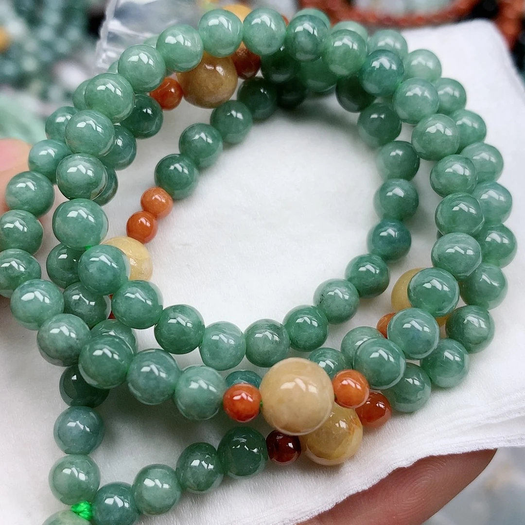 翡翠颈饰未镶嵌手串