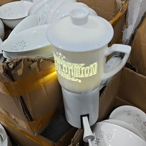 瓷玲珑中号办公杯两个带盖子微瑕疵
