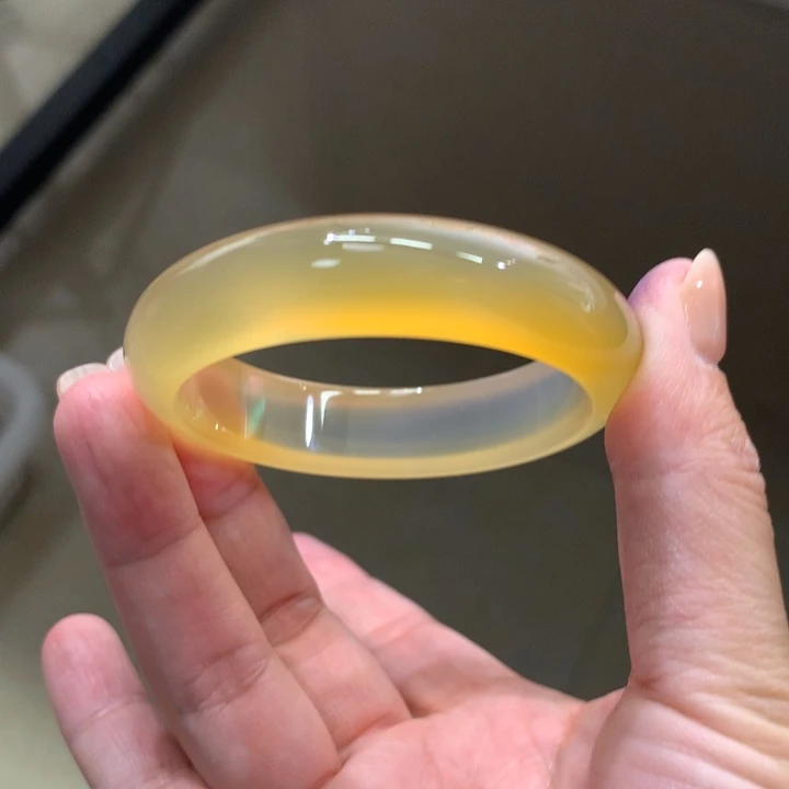 布***酪玛瑙/玉髓未镶嵌手镯