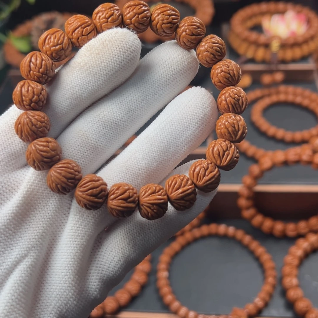 桃核手串J**P1.3盘龙爆肚手串