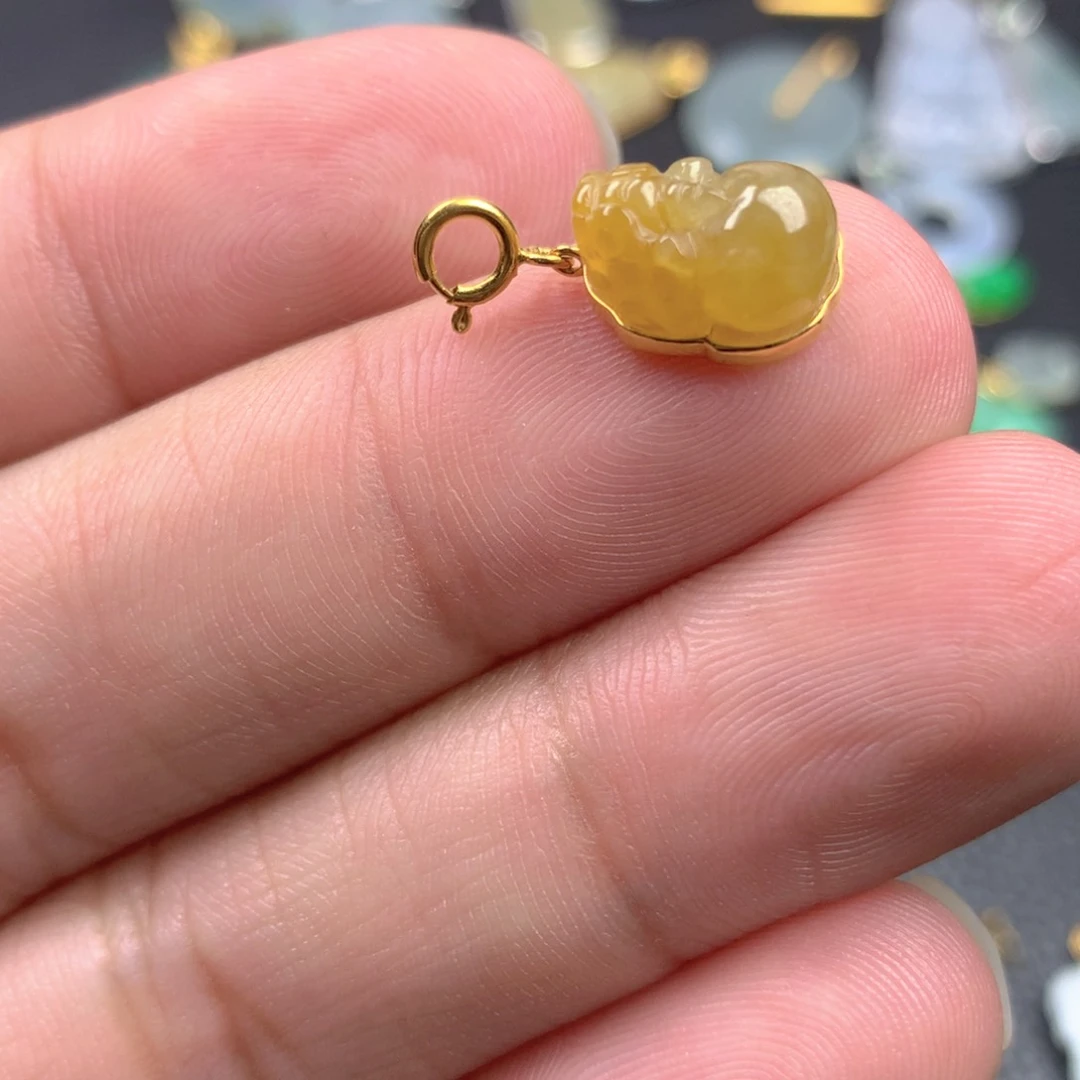 【闪购商品】颈饰18K金镶嵌翡翠翡翠