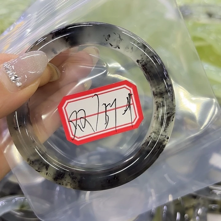 双***人蛇纹石玉未镶嵌手镯