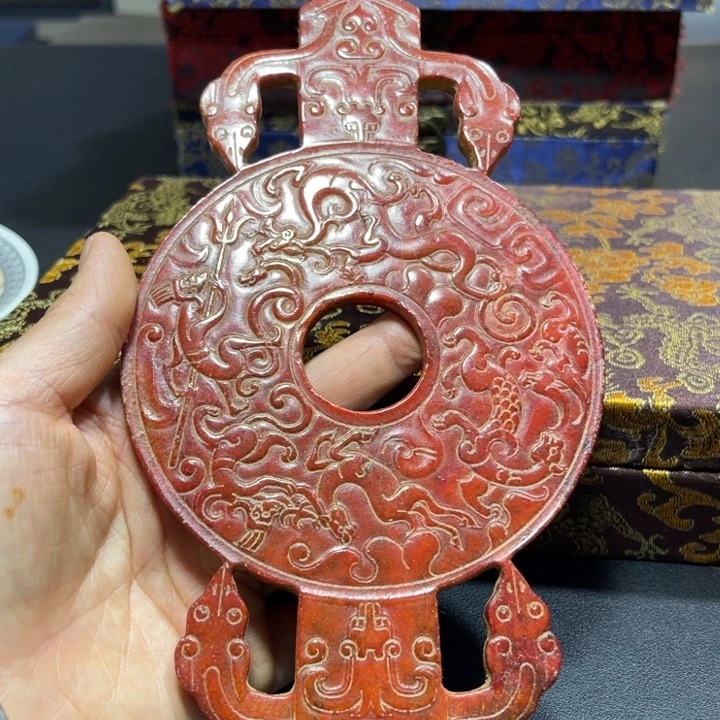 底槽青官方链接礼物，意图发货。