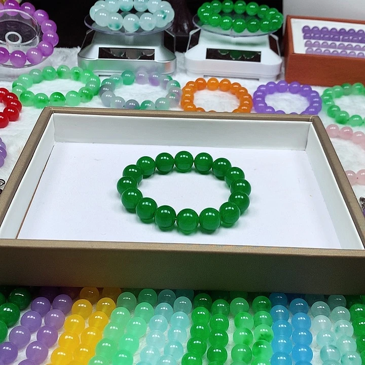 李*绿色13+。     14颗