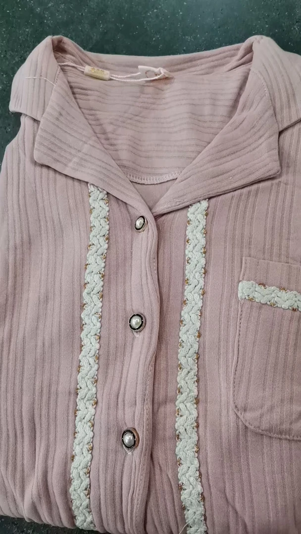 M码均码130斤以内 粉色蕾丝纽扣微有不同睡衣套装