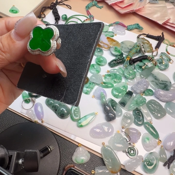 吊坠(不含链)未镶嵌翡翠129