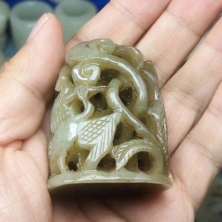 …***…颈饰未镶嵌和田玉（青白玉）