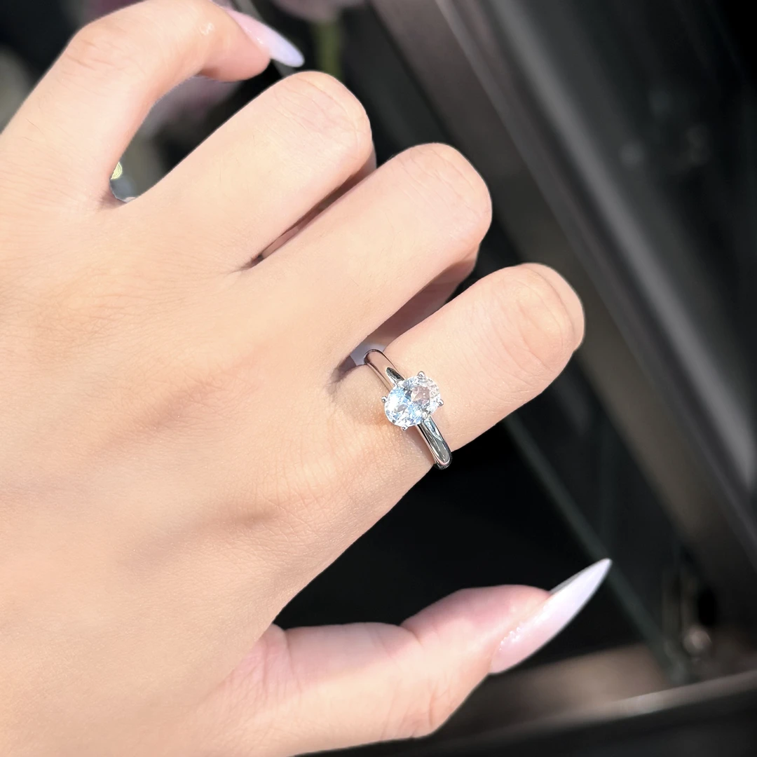 培育蓝宝石R1562 新款简约镶嵌蛋形白色精致时尚气质小甜豆戒指