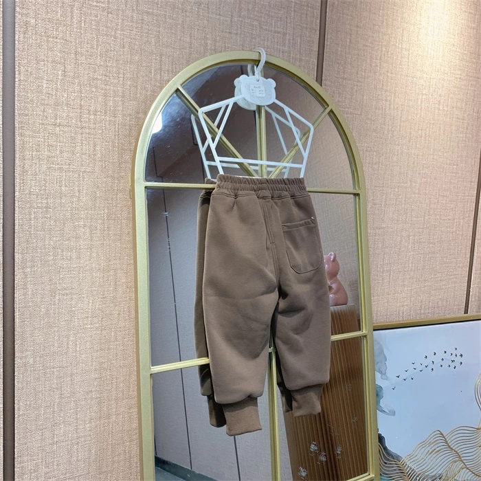 AN075  宝宝咖色厚裤子