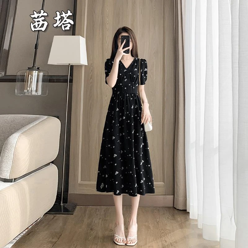 黑色法式雪纺碎花连衣裙女2025新款夏季气质v领收腰遮肚子a字裙子