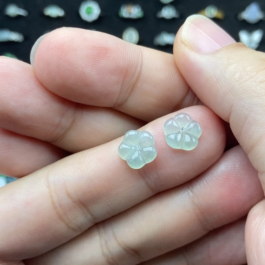 翡翠未镶嵌颈饰000000006