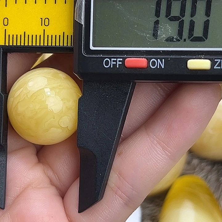 蜜蜡未镶嵌裸石蜜蜡98