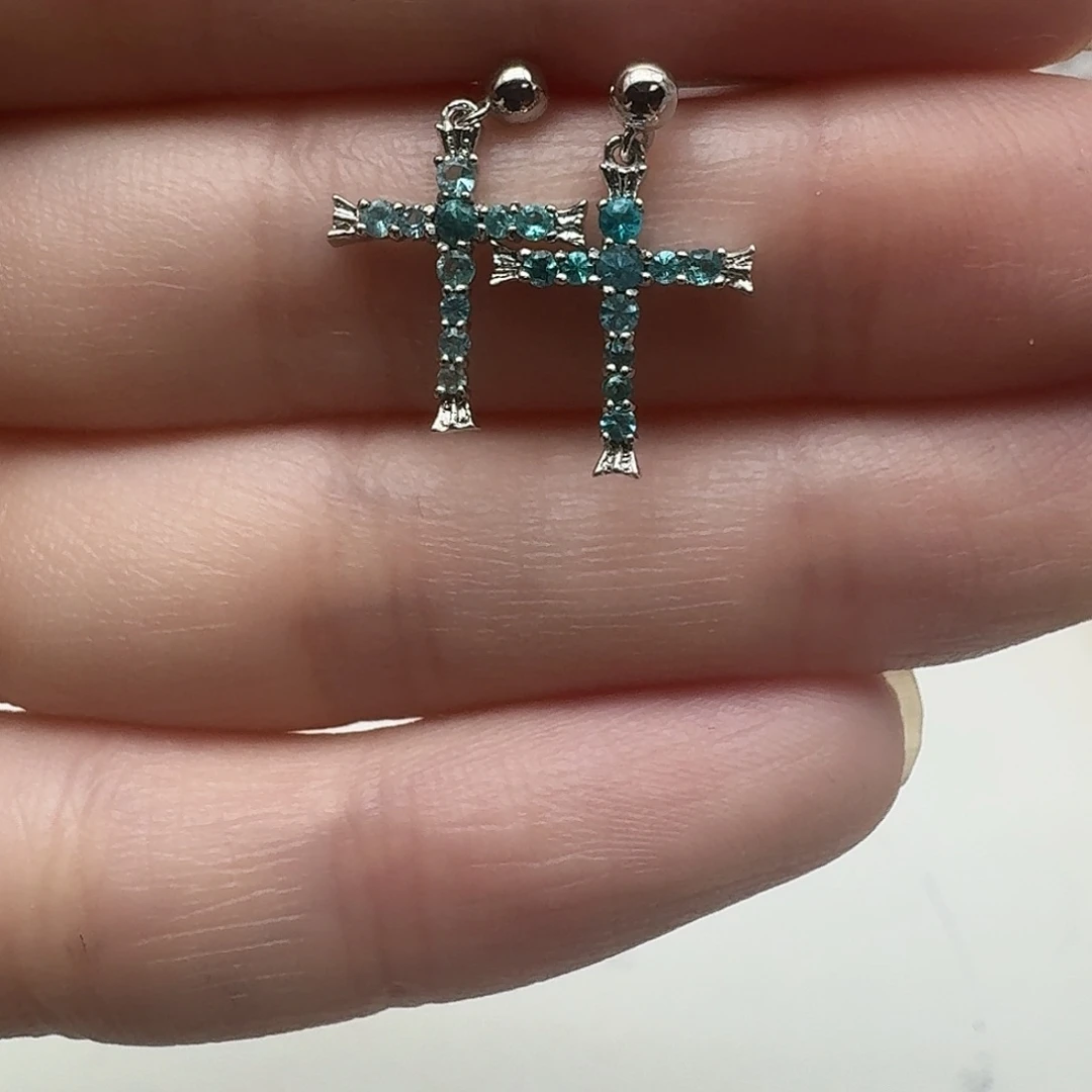 耳饰18K金镶嵌碧玺