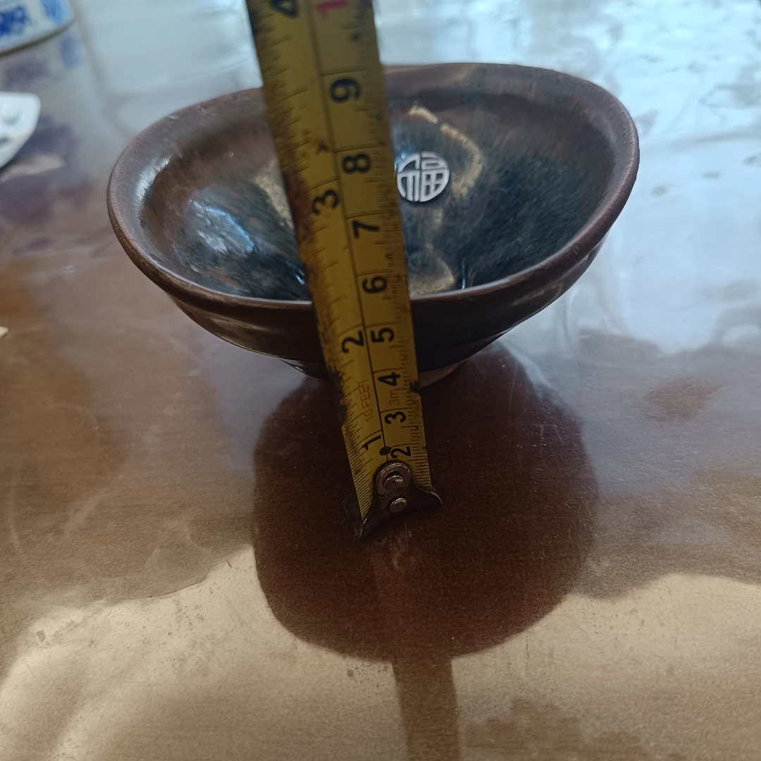 ，福清窑宋建盏，随形大漆修复成公道杯，口径11-13高6厘米。