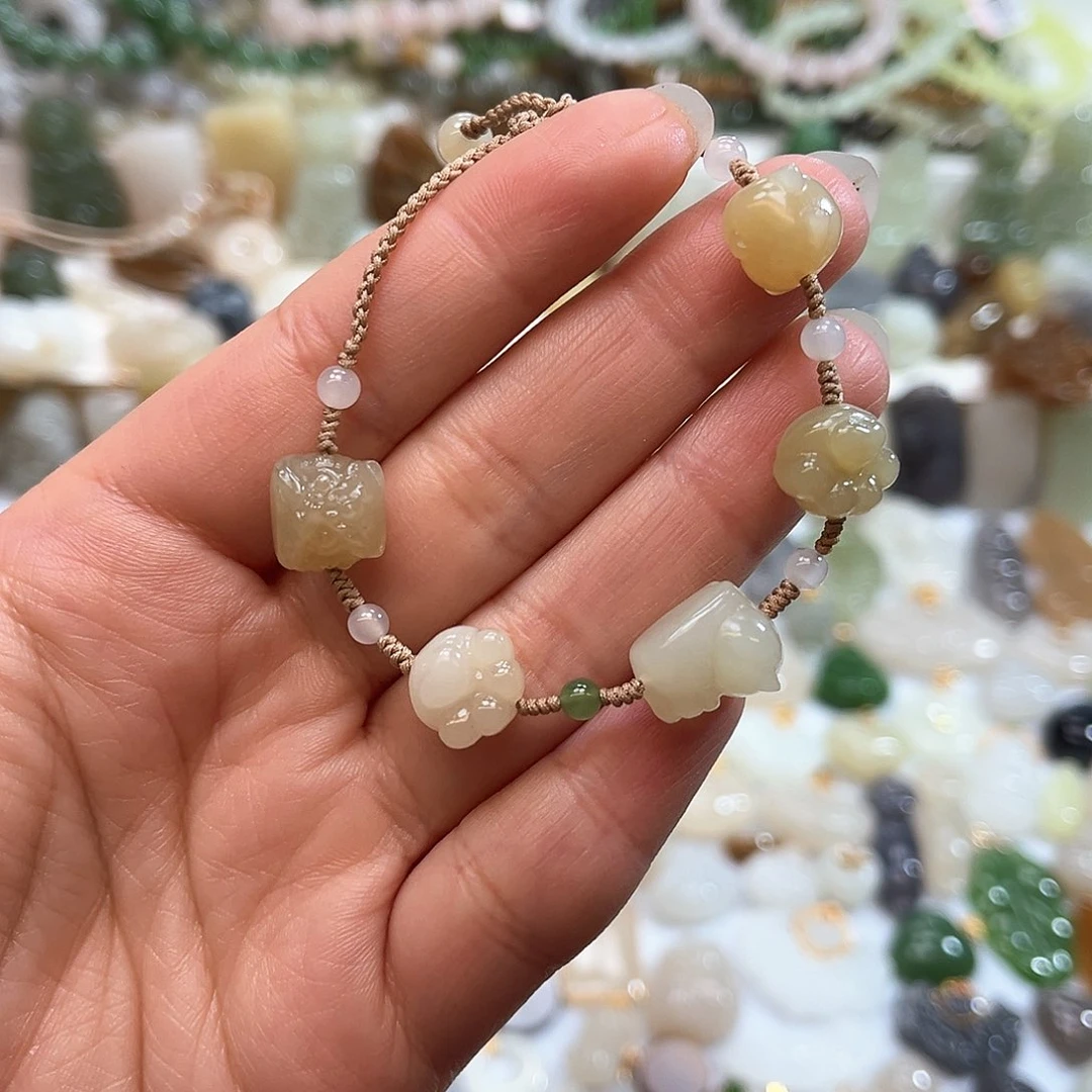 和田玉手绳未镶嵌小****?