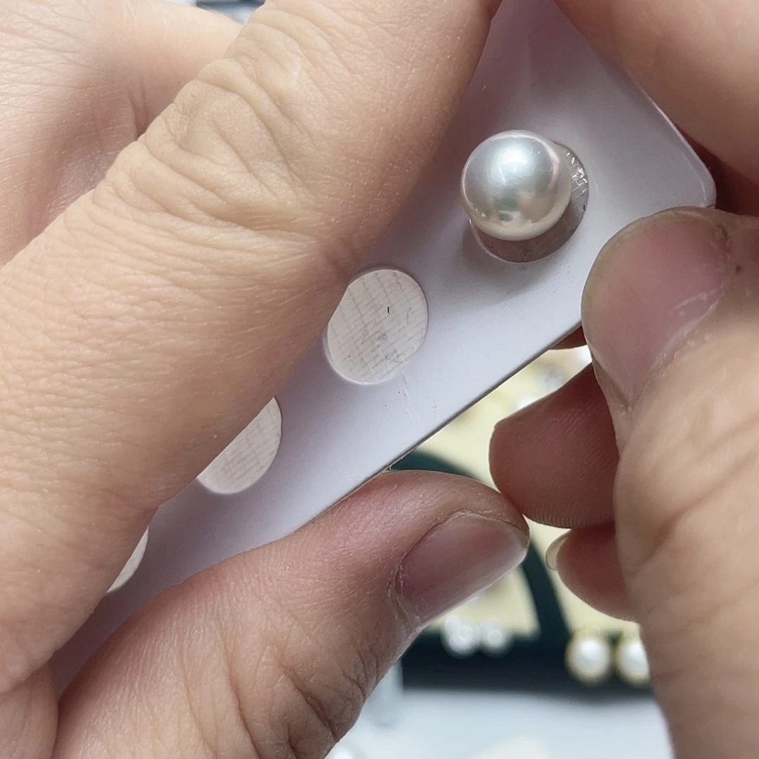 茵***茵淡水珍珠耳饰银S925镶嵌