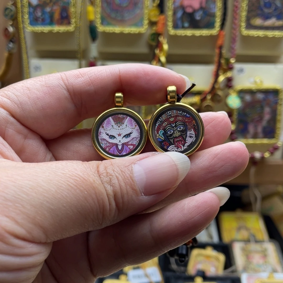 吊坠?*唐卡一步到位后又在新