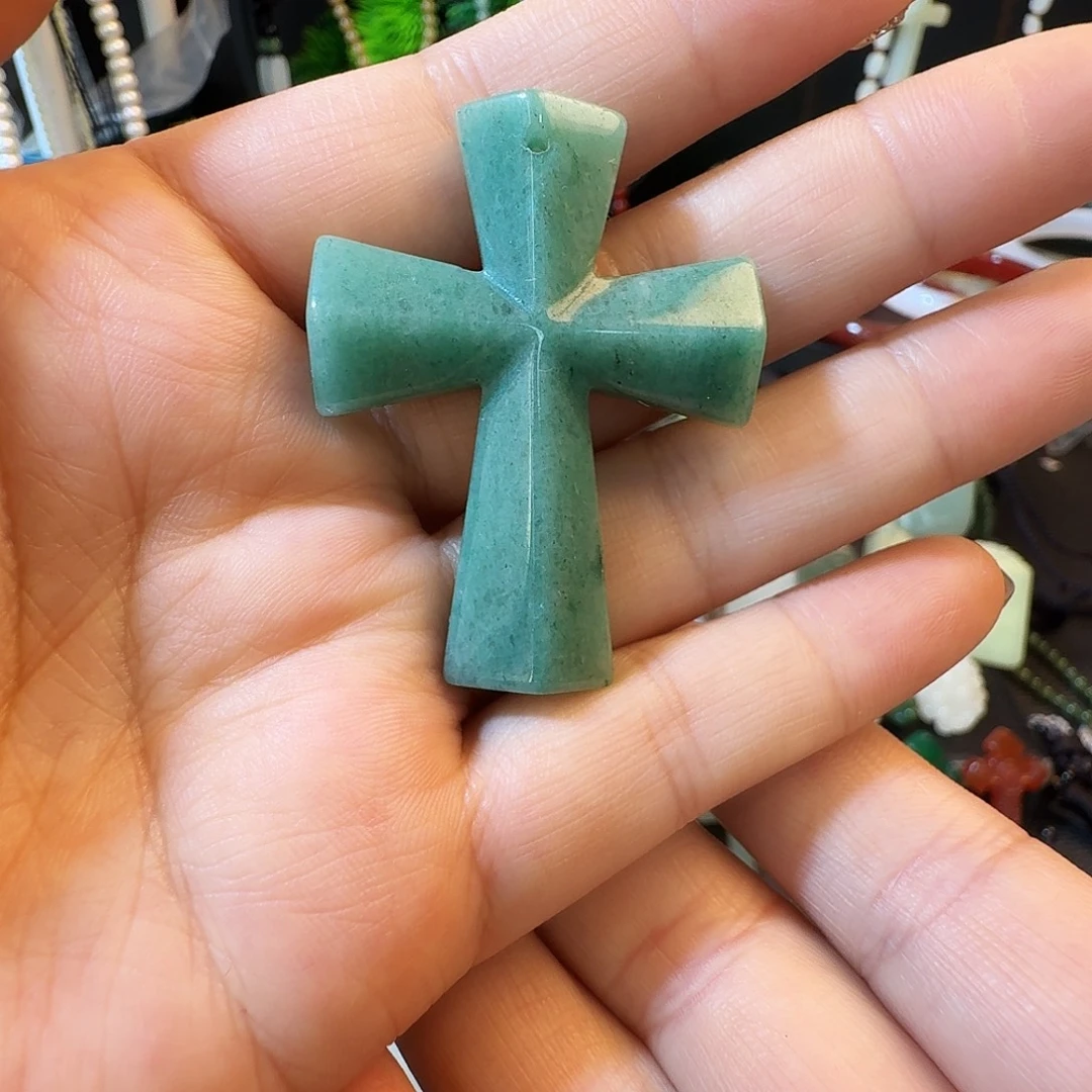 东陵石未镶嵌颈饰吊坠