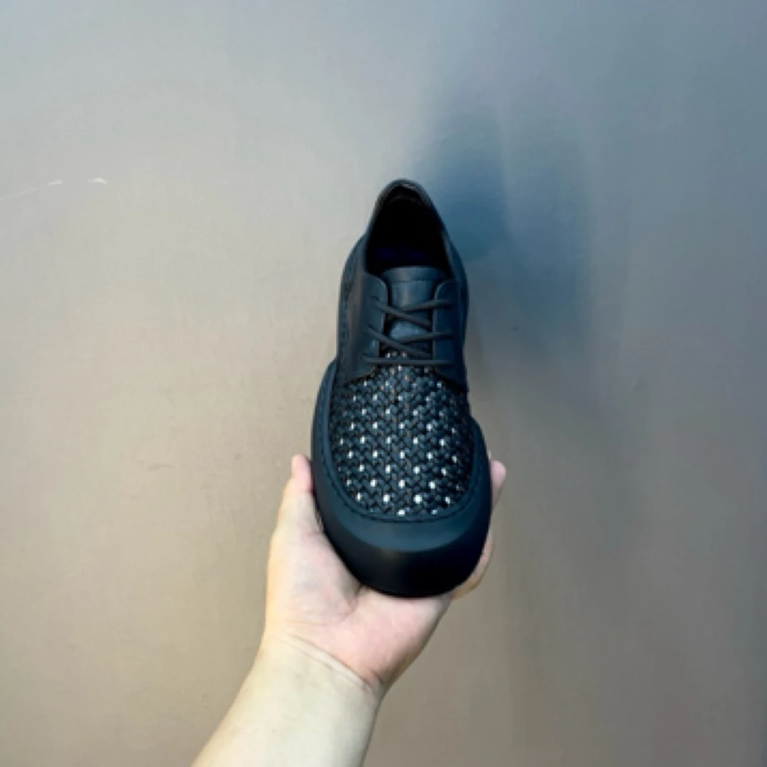 高端品质，时尚休闲男鞋W