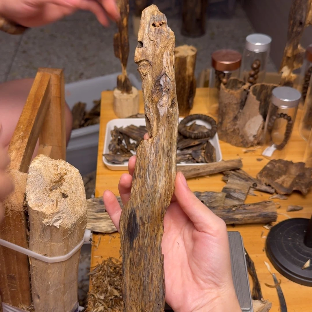 沉香碎屑沉香白棋块料73克