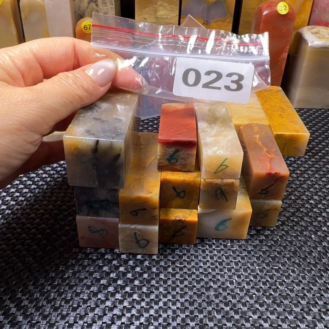 鱼****巴林石巴林石巴林石