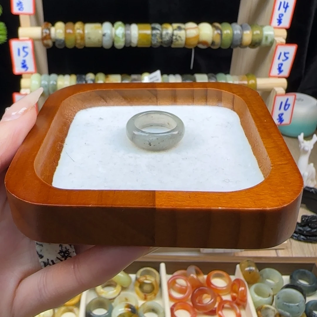 蛇纹石玉岫玉内径17.6合金乱****眼