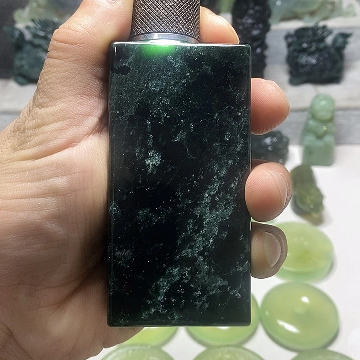 岫玉手把件未镶嵌岫玉
